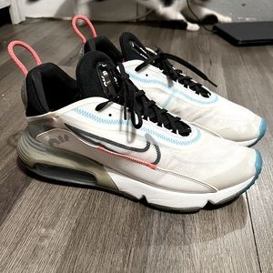 Nike Air Max 2090
